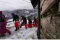 Kaufland Romania si sute de voluntari au donat 15 tone de produse copiilor si batranilor din satele izolate de munte