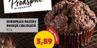 european pastry briosa ciocolata
